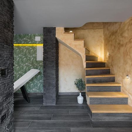 Villa Vesna With Sauna, Hot Tub Potpićan Kültér fotó